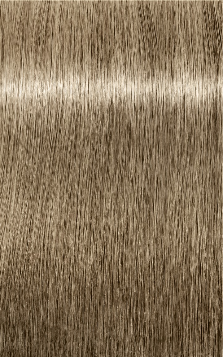 8-01_IG_PROF_Straehne_Absolutes_AgeBlend__HighRes_RGB.jpeg